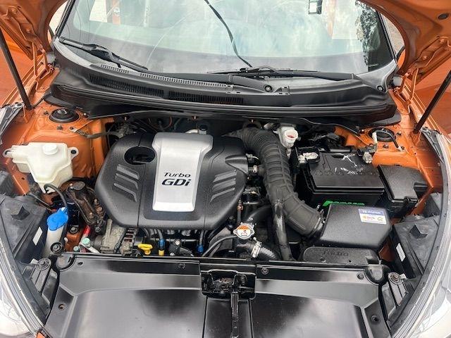 Hyundai Veloster Turbo 6MT 2016