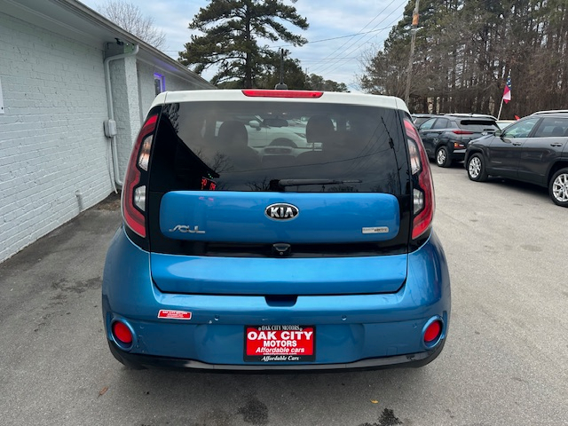 Kia Soul EV + 2017
