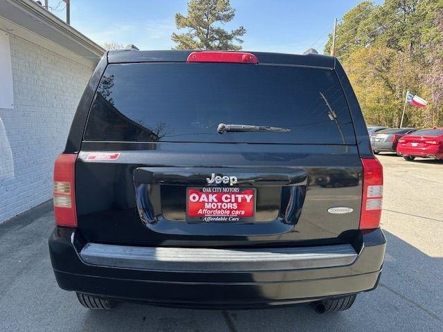 Jeep Patriot Latitude 2WD 2016