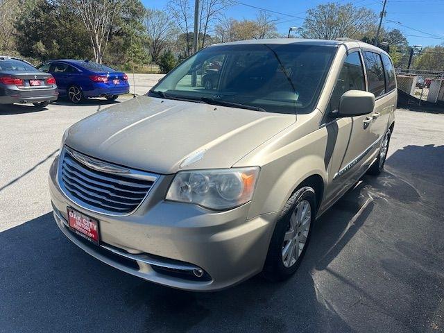 Chrysler Town & Country Touring 2013