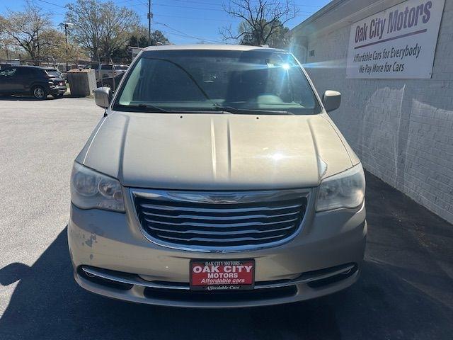 Chrysler Town & Country Touring 2013