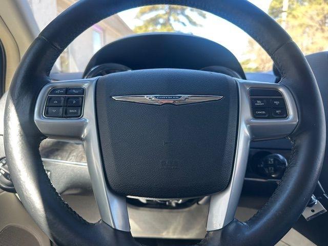 Chrysler Town & Country Touring 2013