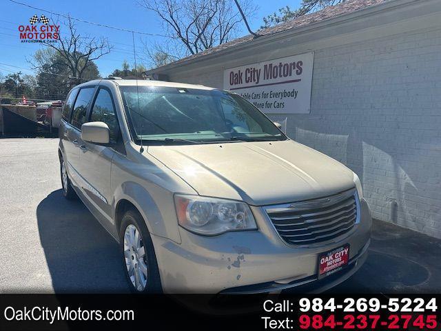 2013 Chrysler Town & Country Touring