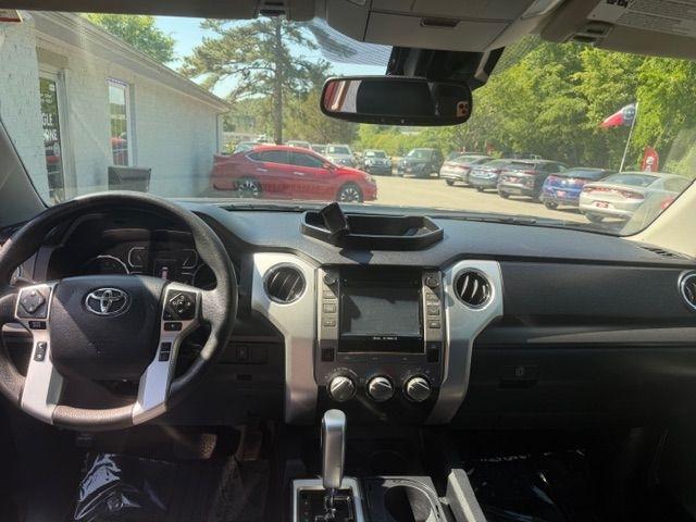 Toyota Tundra SR5 4.6L V8 Double Cab 2WD 2019