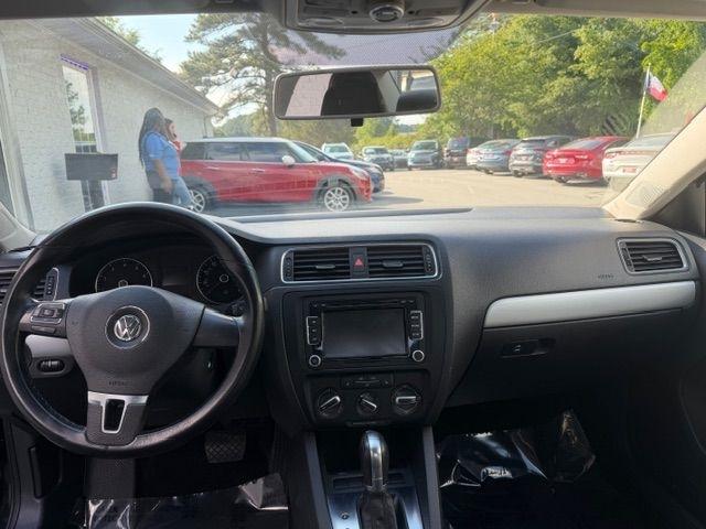 Volkswagen Jetta SE 2013