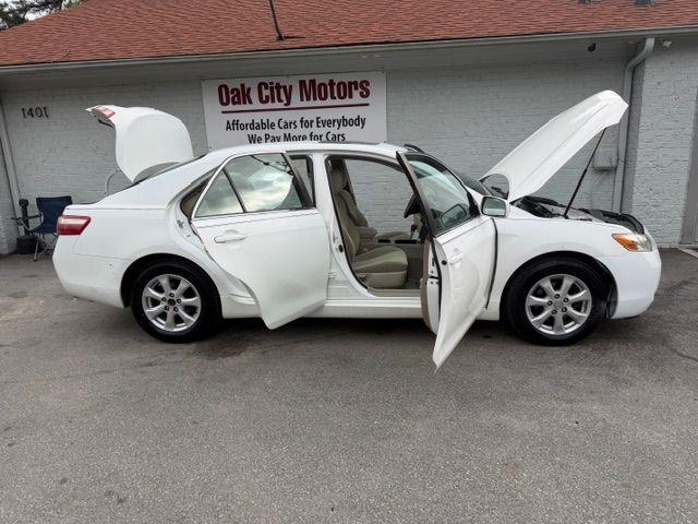 Toyota Camry LE V6 2007