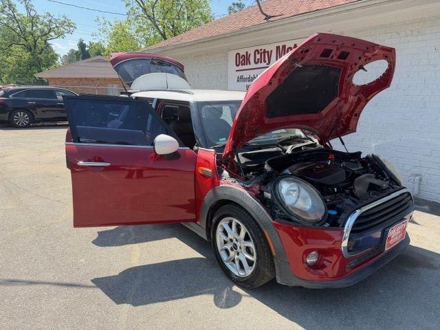 MINI Cooper 4-Door 2018
