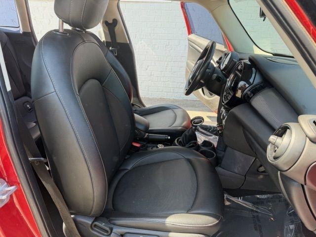 MINI Cooper 4-Door 2018