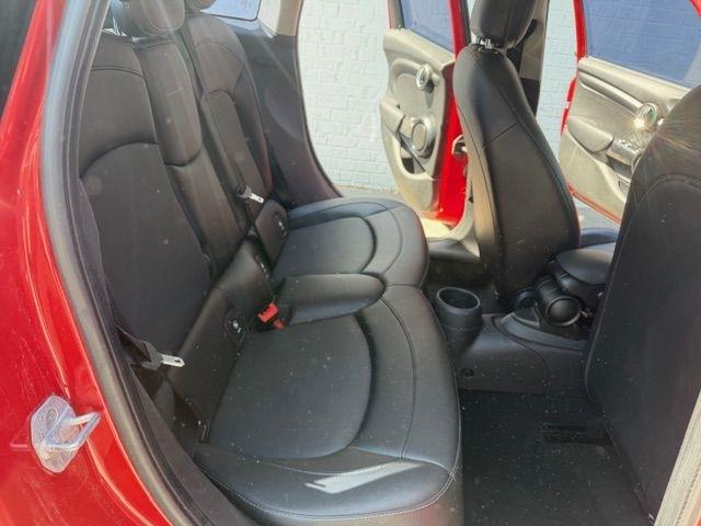 MINI Cooper 4-Door 2018