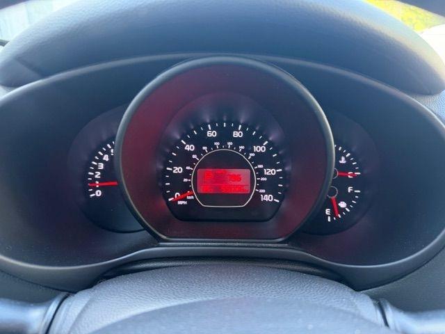 Kia Soul Base 6A 2016