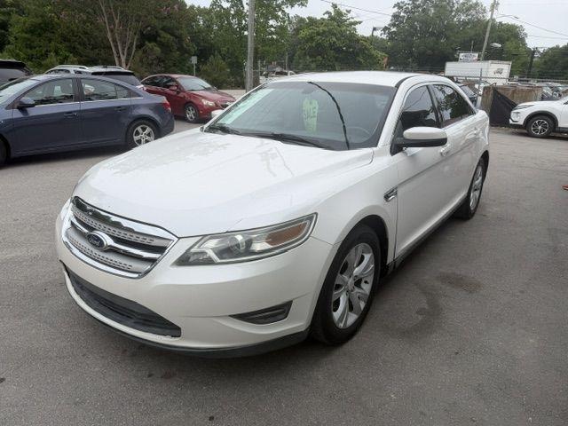 Ford Taurus SEL AWD 2010