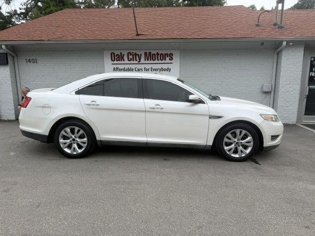 Ford Taurus SEL AWD 2010