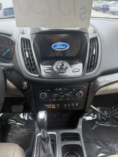 Ford Escape Titanium 4WD 2018