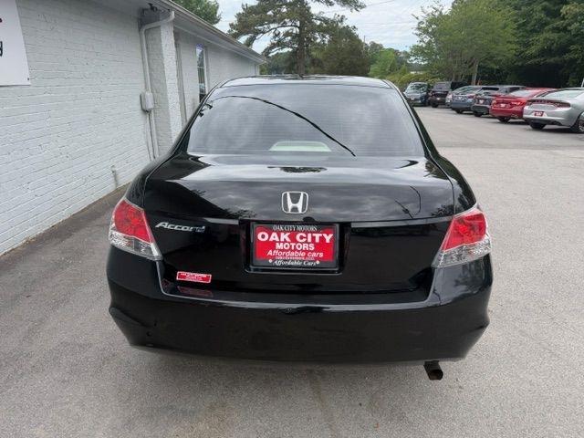 Honda Accord LX sedan AT 2010
