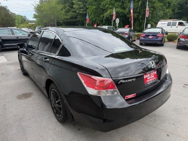 Honda Accord LX sedan AT 2010