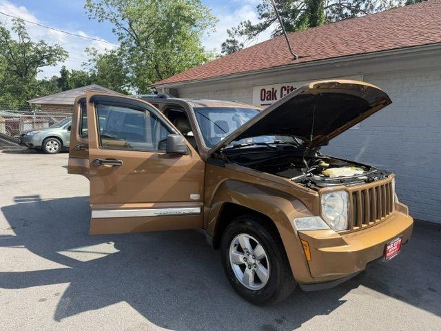 Jeep Liberty Sport 4WD 2011