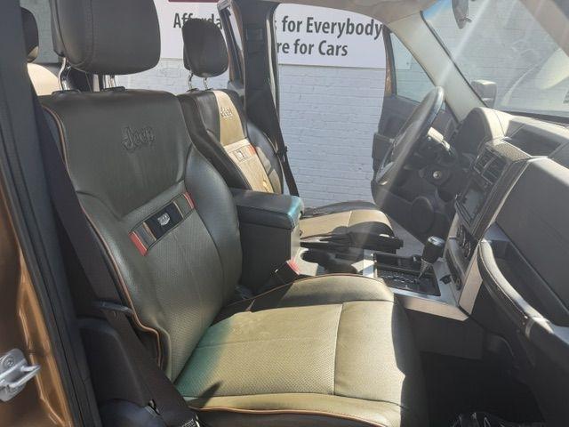 Jeep Liberty Sport 4WD 2011