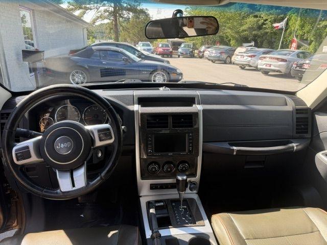 Jeep Liberty Sport 4WD 2011