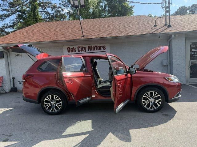 Mitsubishi Outlander SEL AWD 2017