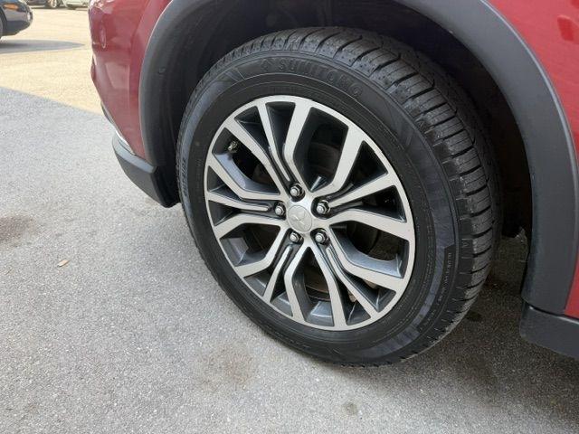 Mitsubishi Outlander SEL AWD 2017