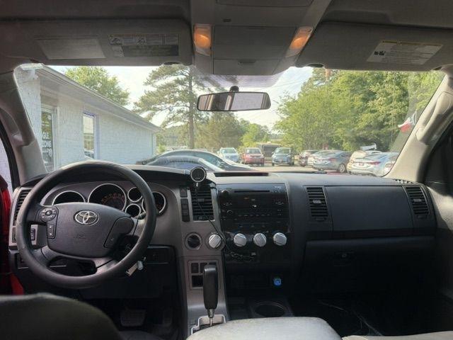 Toyota Tundra Tundra-Grade Double Cab 4.6L 4WD 2011