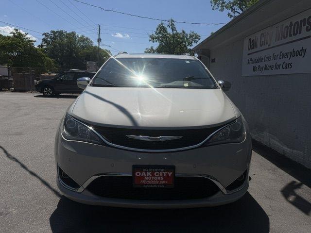 Chrysler Pacifica Limited 2017