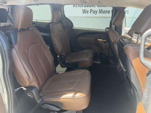 Chrysler Pacifica Limited 2017