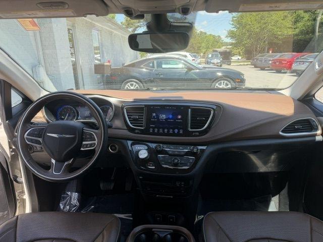 Chrysler Pacifica Limited 2017