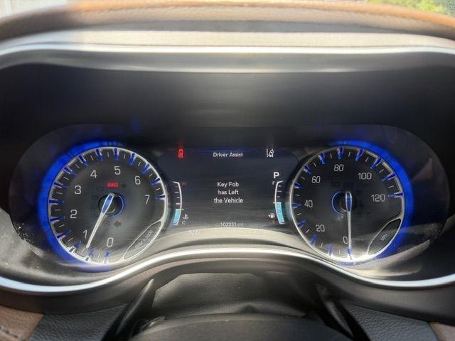Chrysler Pacifica Limited 2017