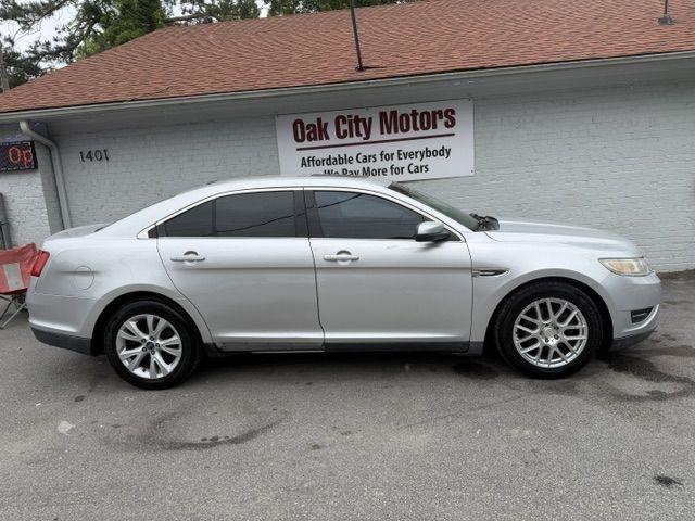 Ford Taurus SEL FWD 2011