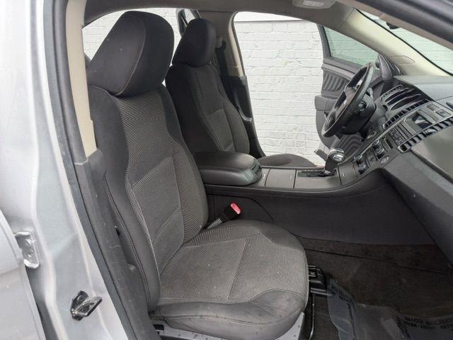 Ford Taurus SEL FWD 2011