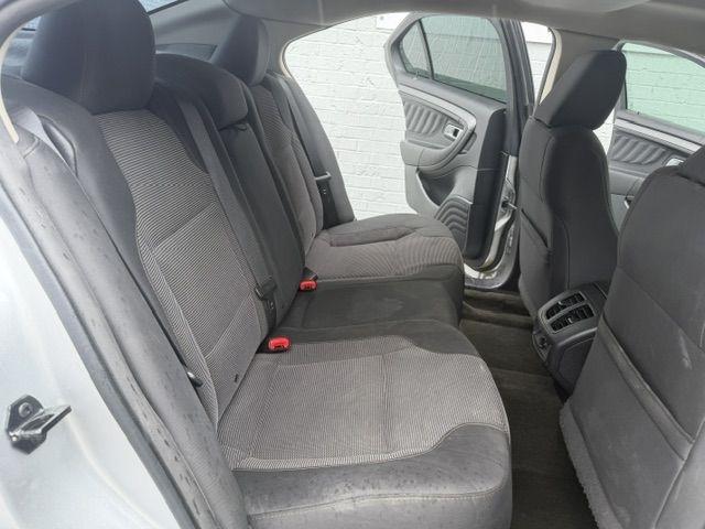 Ford Taurus SEL FWD 2011