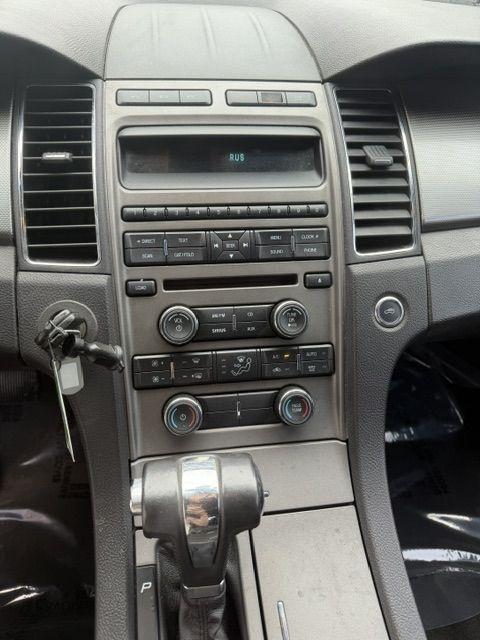 Ford Taurus SEL FWD 2011