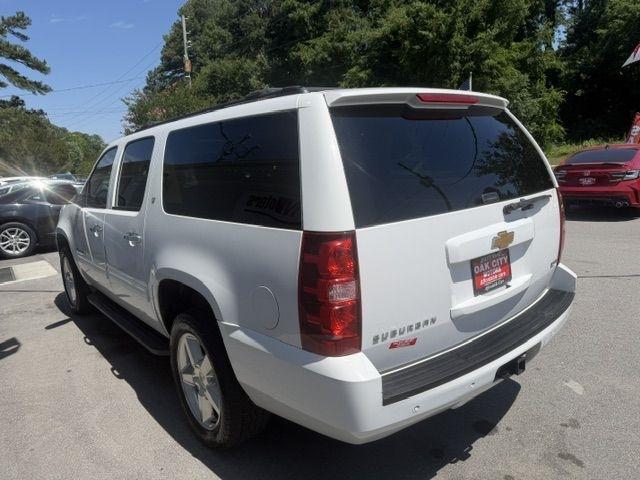Chevrolet Suburban LT 1500 2WD 2012