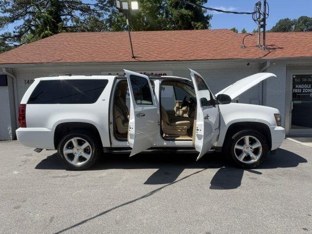 Chevrolet Suburban LT 1500 2WD 2012
