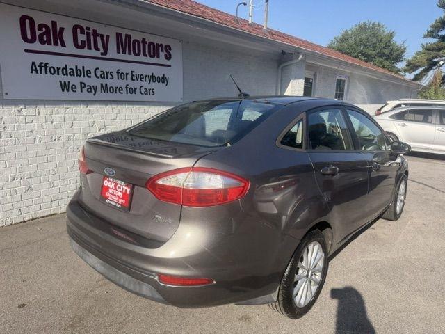 Ford Fiesta SE Sedan 2014