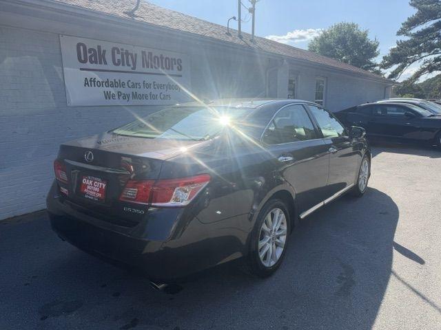 Lexus ES 350 Sedan 2011