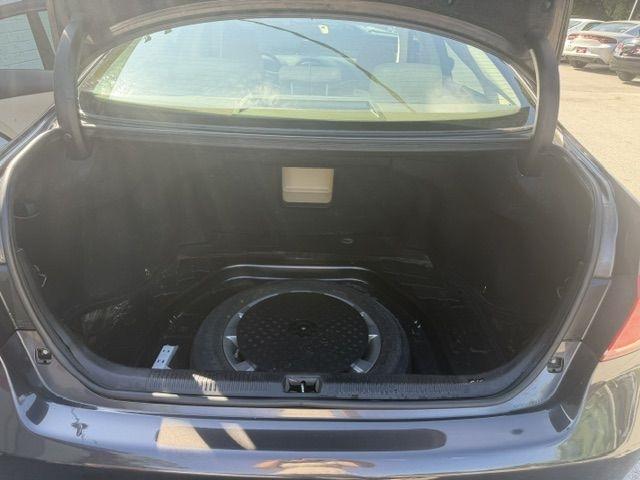 Lexus ES 350 Sedan 2011