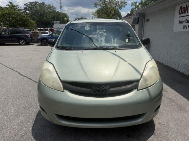 Toyota Sienna CE FWD 8-Passenger 2008