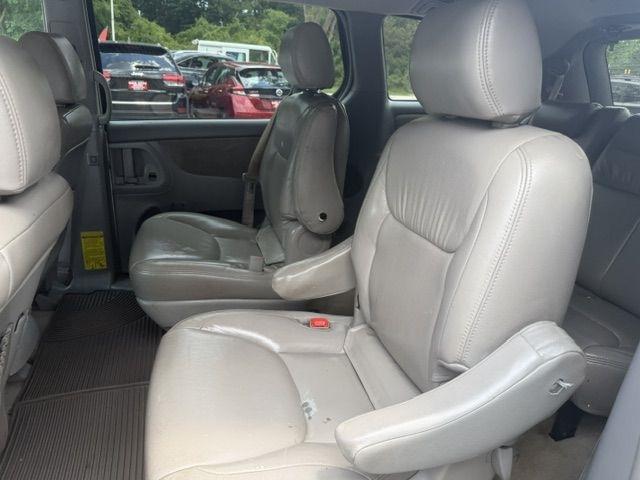 Toyota Sienna CE FWD 8-Passenger 2008