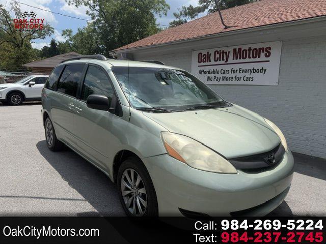 Toyota Sienna CE FWD 8-Passenger 2008
