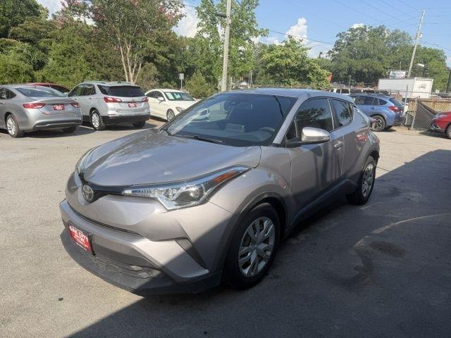Toyota C-HR XLE 2019
