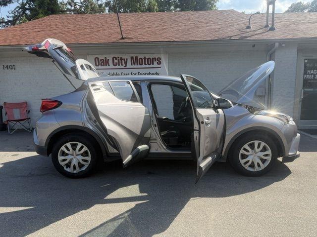 Toyota C-HR XLE 2019