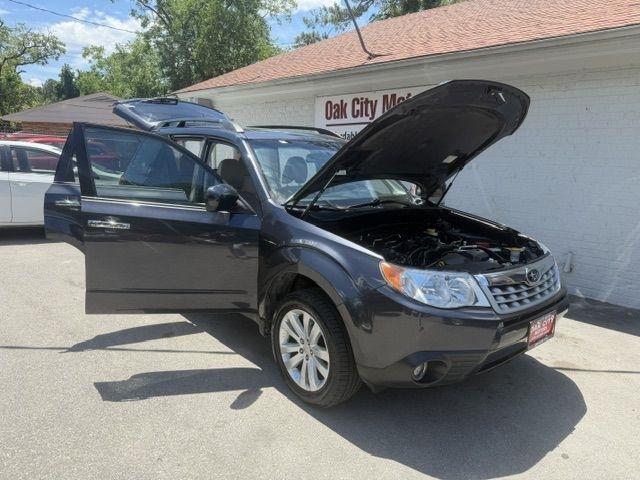 Subaru Forester 2.5X Limited 2012