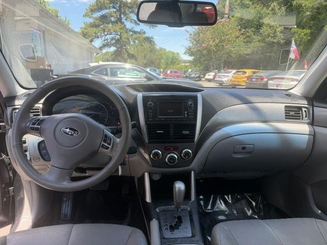 Subaru Forester 2.5X Limited 2012