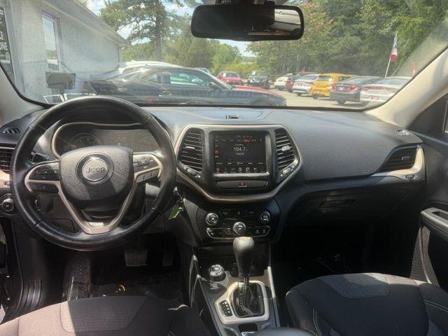 Jeep Cherokee Latitude 4WD 2016