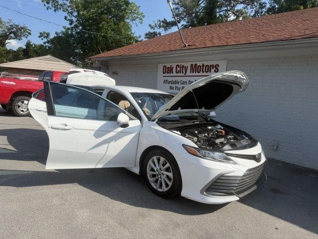 Toyota Camry LE 2022