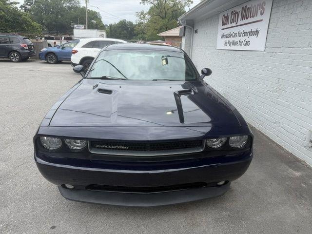 Dodge Challenger 2dr Cpe SXT Plus 2014