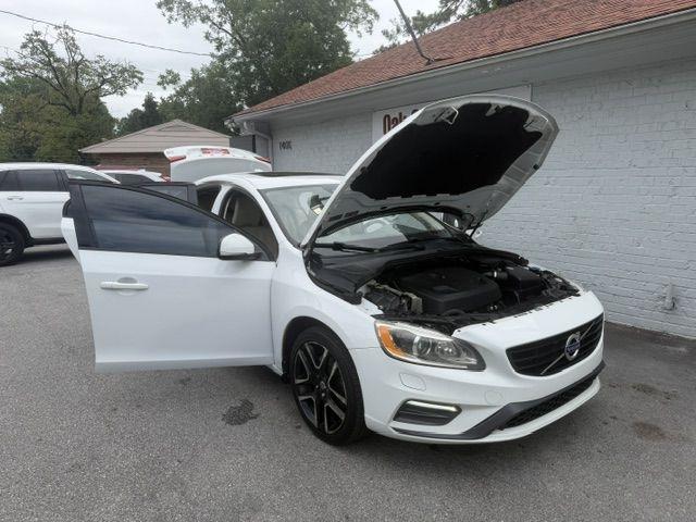 Volvo S60 T5 AWD Dynamic 2017