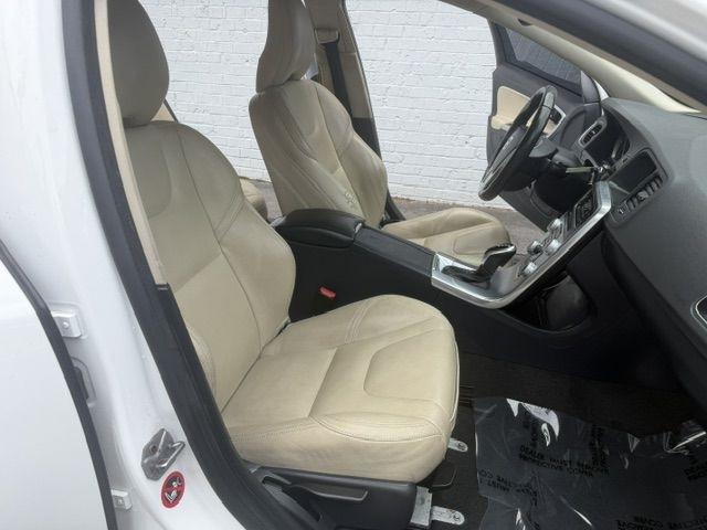 Volvo S60 T5 AWD Dynamic 2017